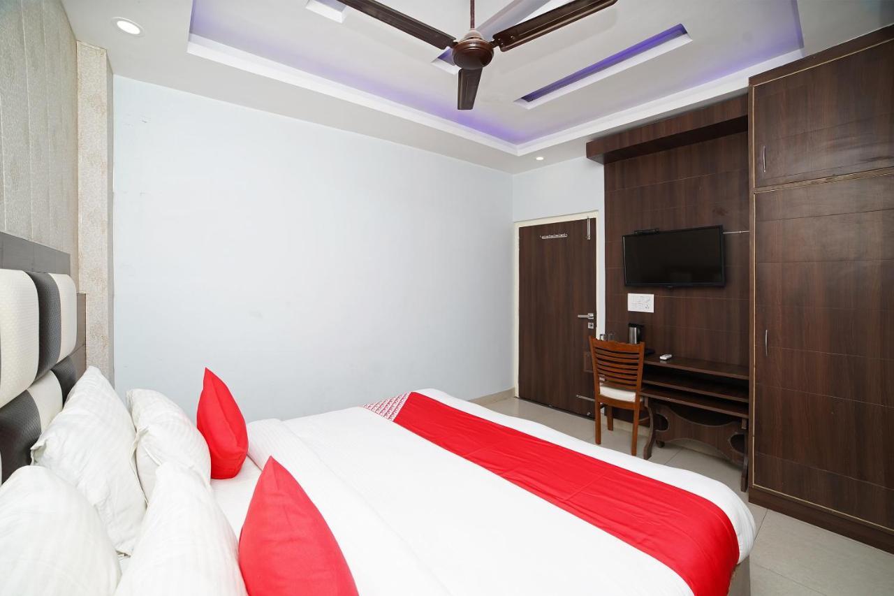 Oyo 39539 Hotel Vansh & Restaurant Kashipur Exterior foto